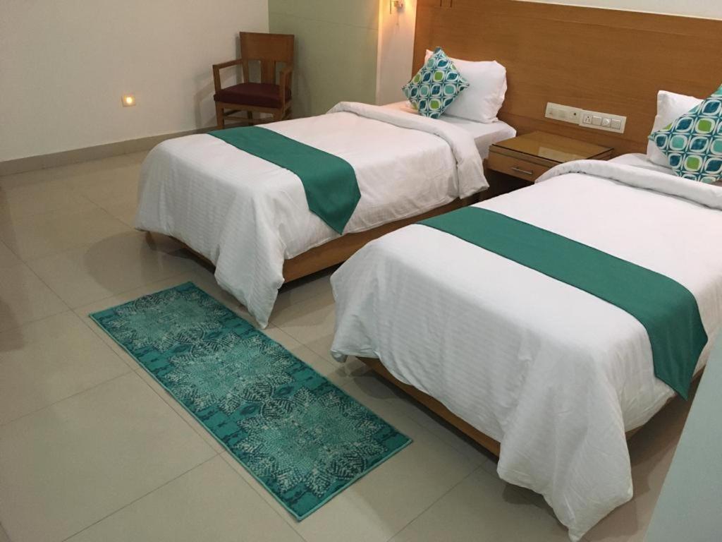 Fabhotel A&M - Nr Lv Prasad Institute, Banjara Hills Haiderabad Buitenkant foto