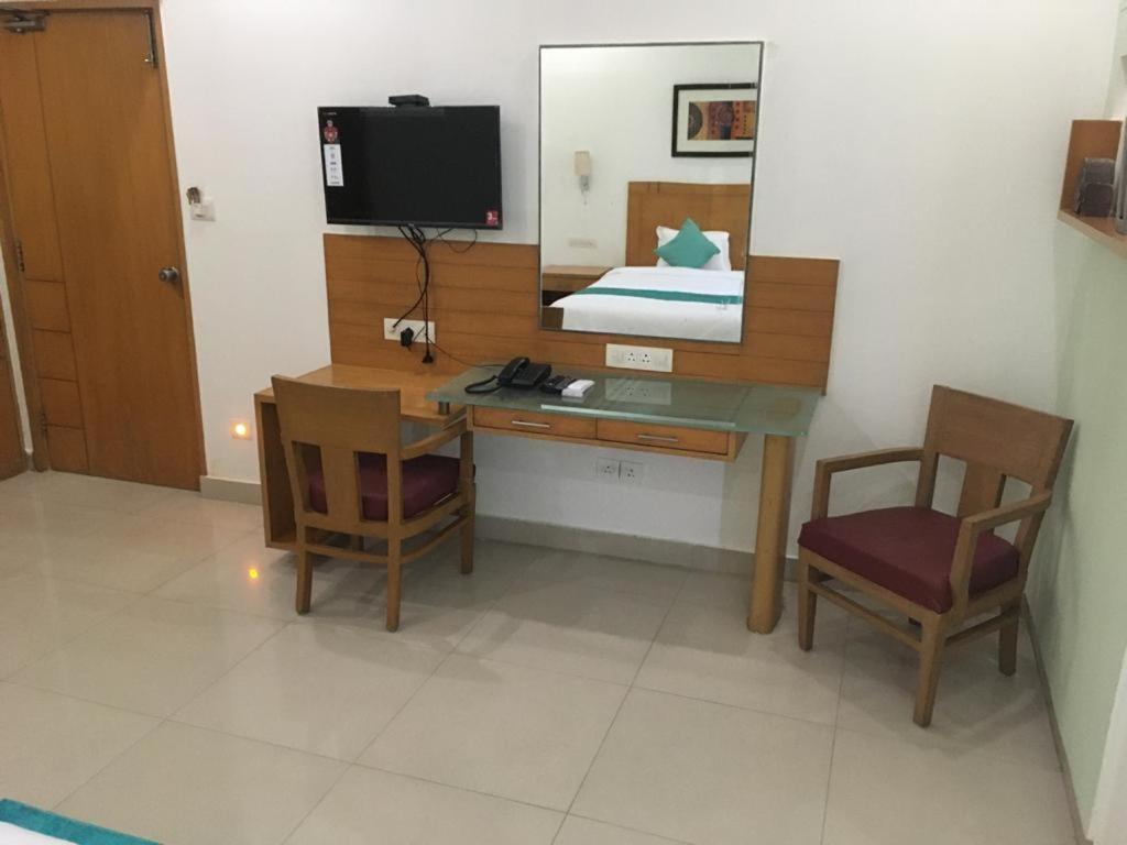 Fabhotel A&M - Nr Lv Prasad Institute, Banjara Hills Haiderabad Buitenkant foto
