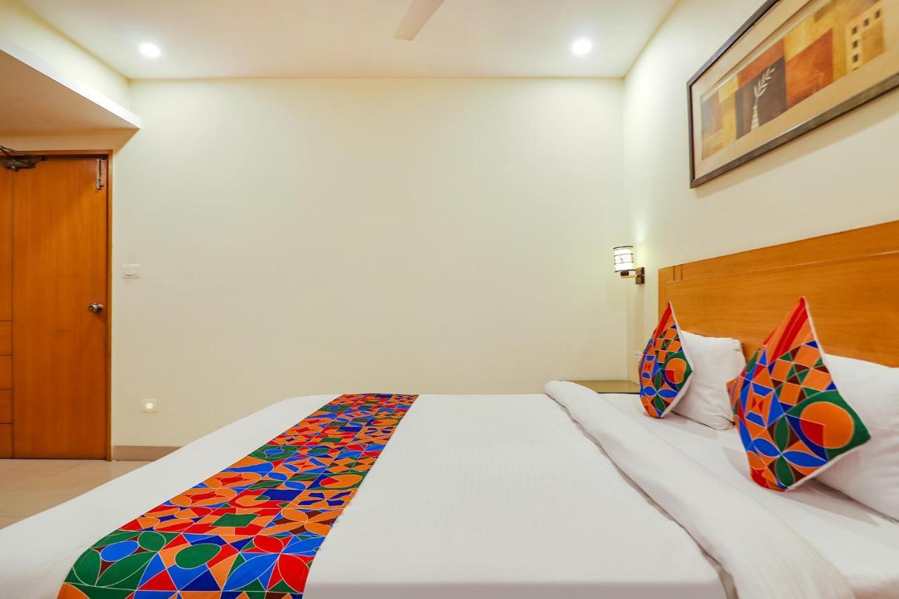 Fabhotel A&M - Nr Lv Prasad Institute, Banjara Hills Haiderabad Buitenkant foto