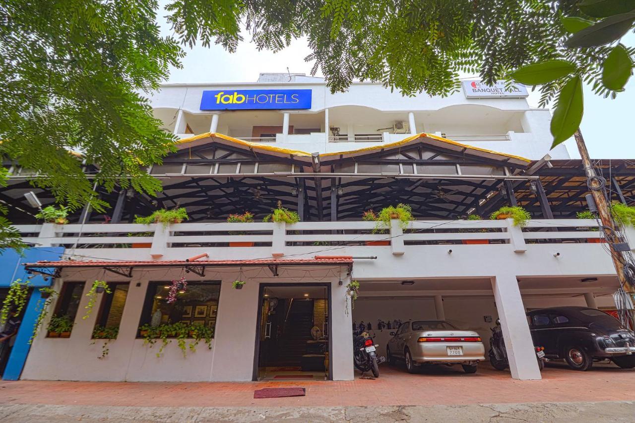 Fabhotel A&M - Nr Lv Prasad Institute, Banjara Hills Haiderabad Buitenkant foto