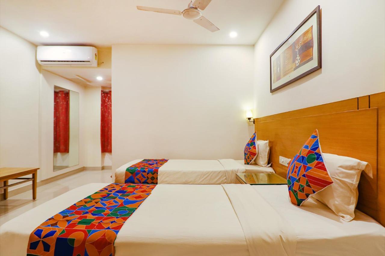 Fabhotel A&M - Nr Lv Prasad Institute, Banjara Hills Haiderabad Buitenkant foto