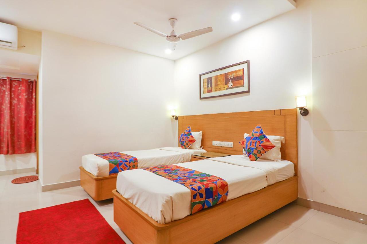 Fabhotel A&M - Nr Lv Prasad Institute, Banjara Hills Haiderabad Buitenkant foto